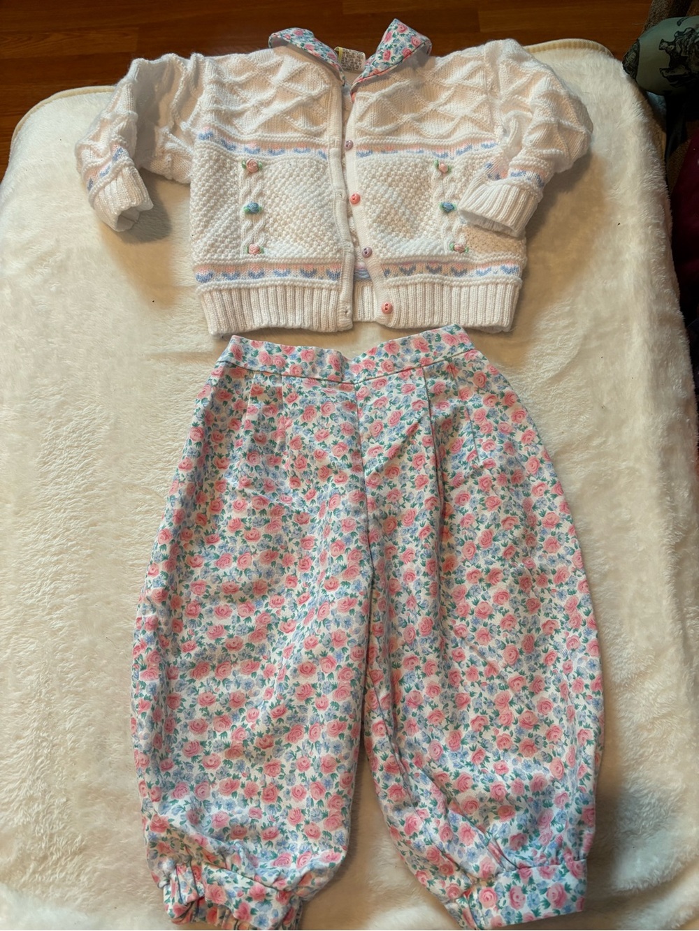 Health Rex Vintage 80/90s knit cardigan and bloomer set